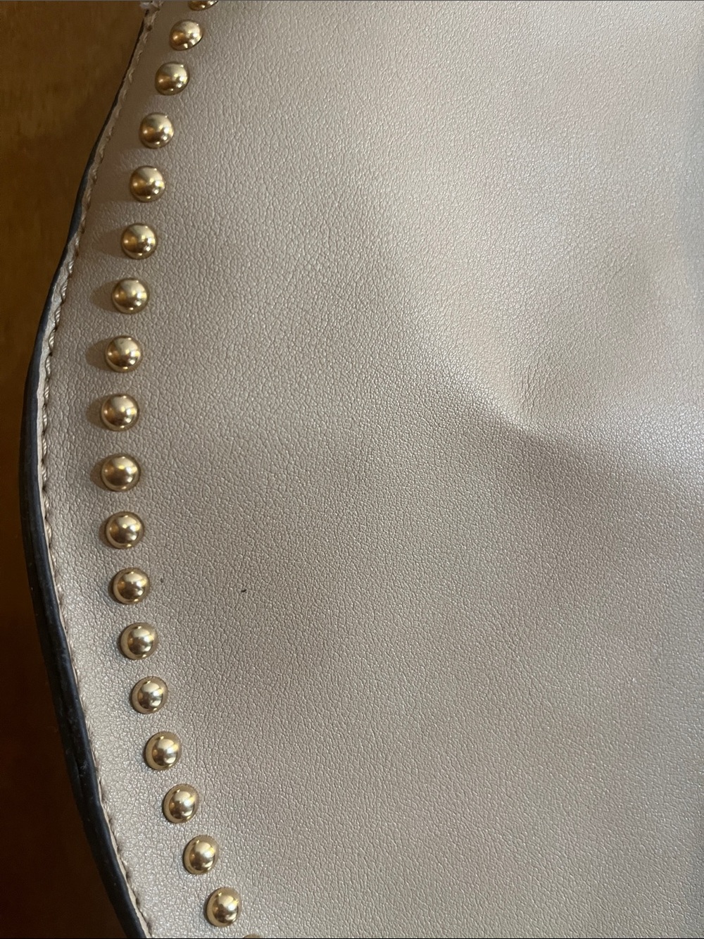 Fringed Circle Shoulder Bag in Beige - Vegan Leather - Picture 4 of 11